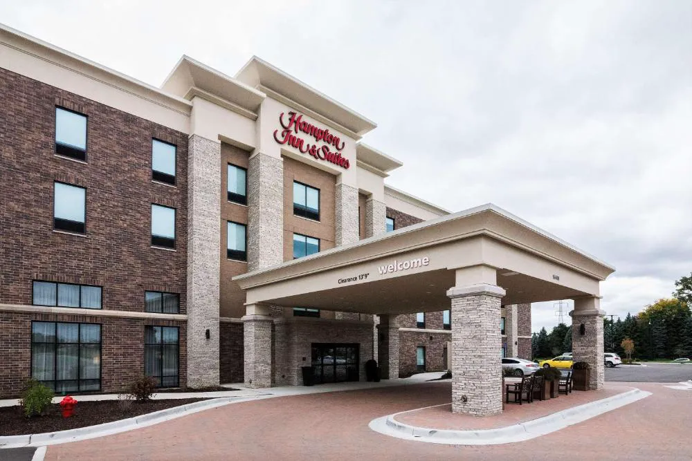 Hampton Inn & Suites Allen Park hotel hero