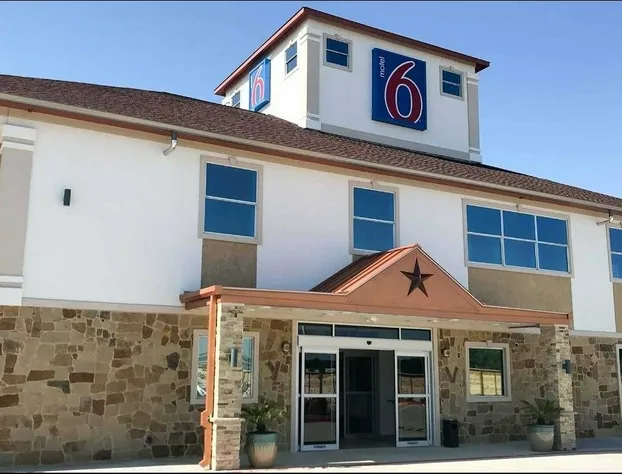 Motel 6 Houston, TX - North hotel detail image 2