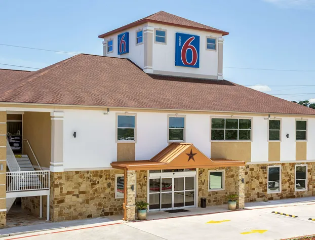 Motel 6 Houston, TX - North hotel detail image 4