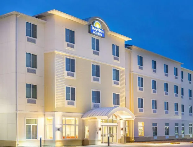 Days Inn & Suites by Wyndham Kearney hotel detail image 1