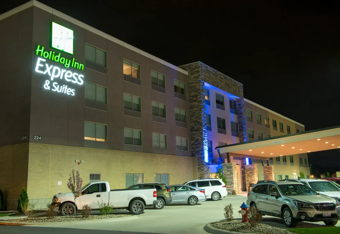 Holiday Inn Express & Suites Dayton Southwest by IHG hotel hero