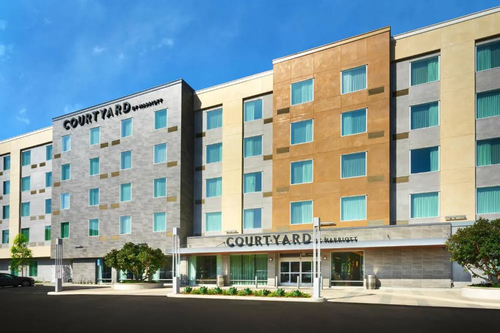 Courtyard by Marriott Los Angeles LAX/Hawthorne hotel hero