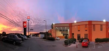 Red Carpet Inn hotel hero