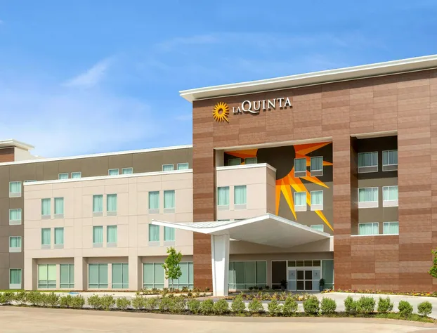 La Quinta Inn & Suites by Wyndham Richmond-Sugarland hotel detail image 2