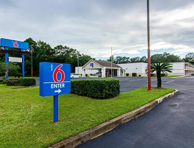 Motel 6 Bay Minette, AL hotel detail image 1