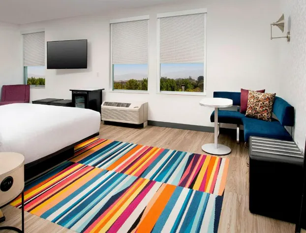 Aloft Dublin-Pleasanton hotel detail image 3