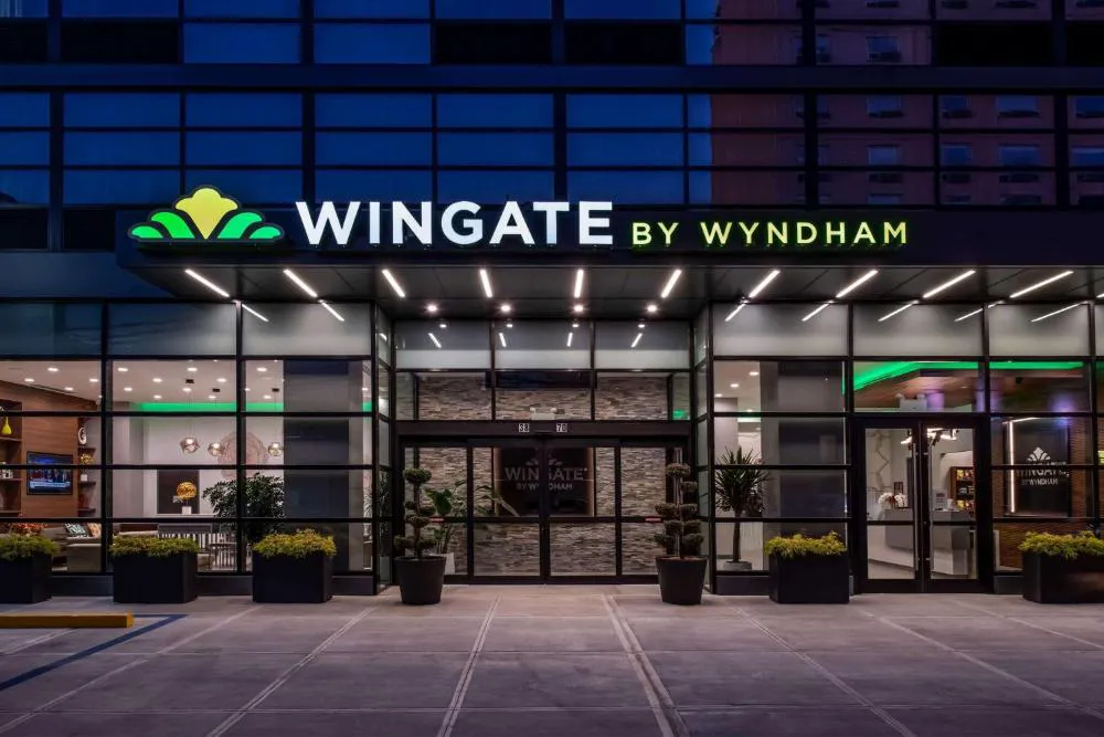 Wingate by Wyndham Long Island City hotel hero