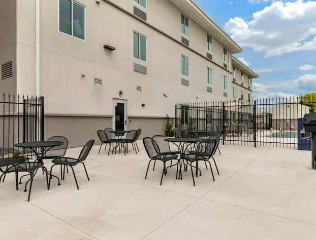 MainStay Suites Lancaster Dallas South hotel detail image 2