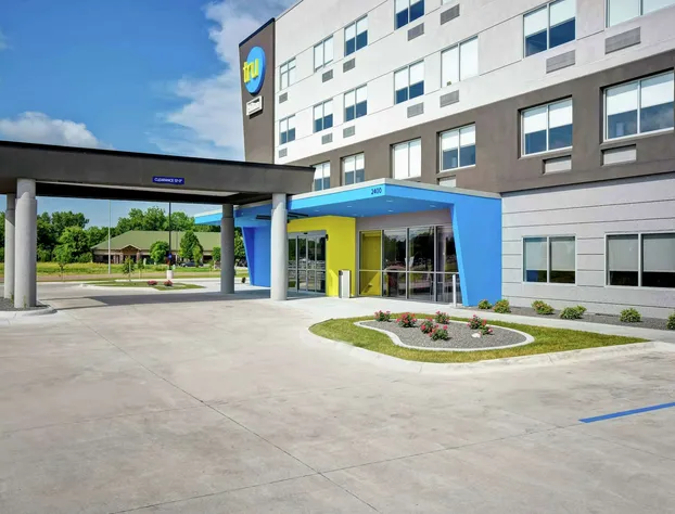 Tru by Hilton North Platte hotel detail image 1