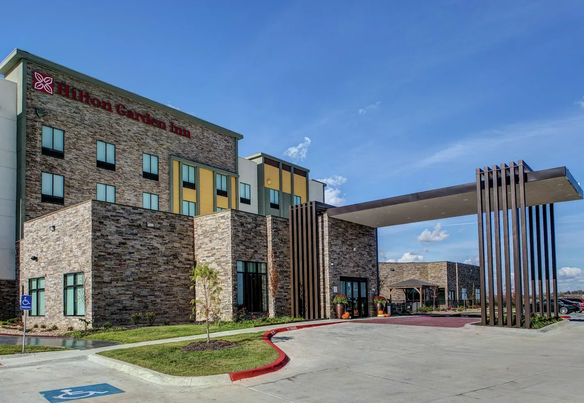 Hilton Garden Inn Topeka hotel hero