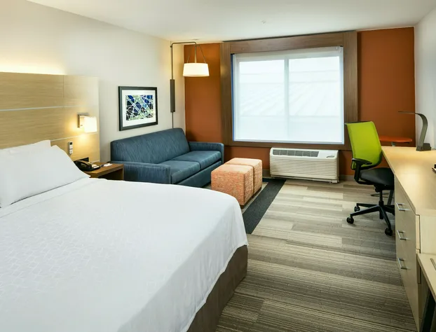 Holiday Inn Express & Suites Medford by IHG hotel detail image 4