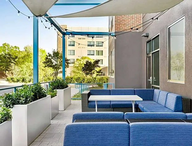 Tru by Hilton Lawrenceville Atlanta I-85 Sugarloaf hotel detail image 4