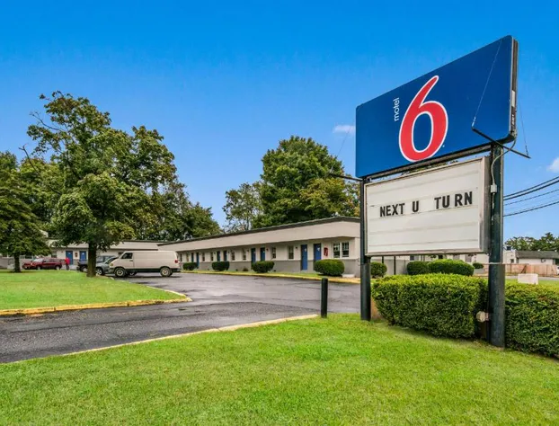 Motel 6 Tinton Falls, NJ – Neptune hotel detail image 1