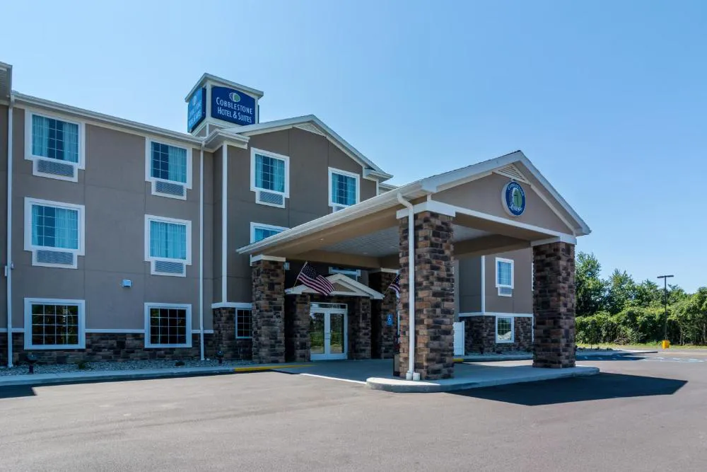 Cobblestone Hotel and Suites Torrington hotel hero