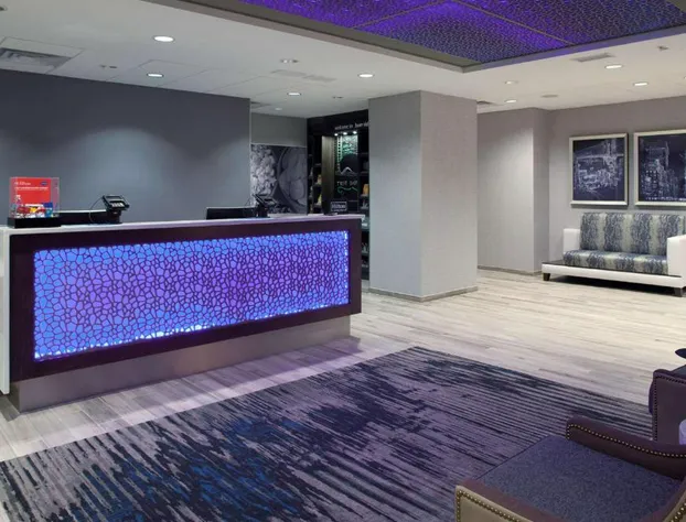 Hampton Inn & Suites Chicago-Burr Ridge hotel detail image 3