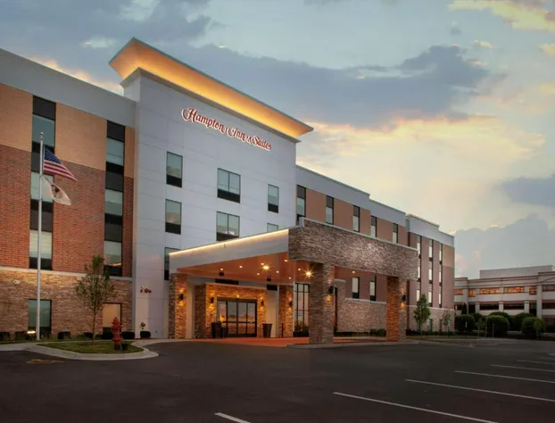Hampton Inn & Suites Chicago-Burr Ridge hotel detail image 1