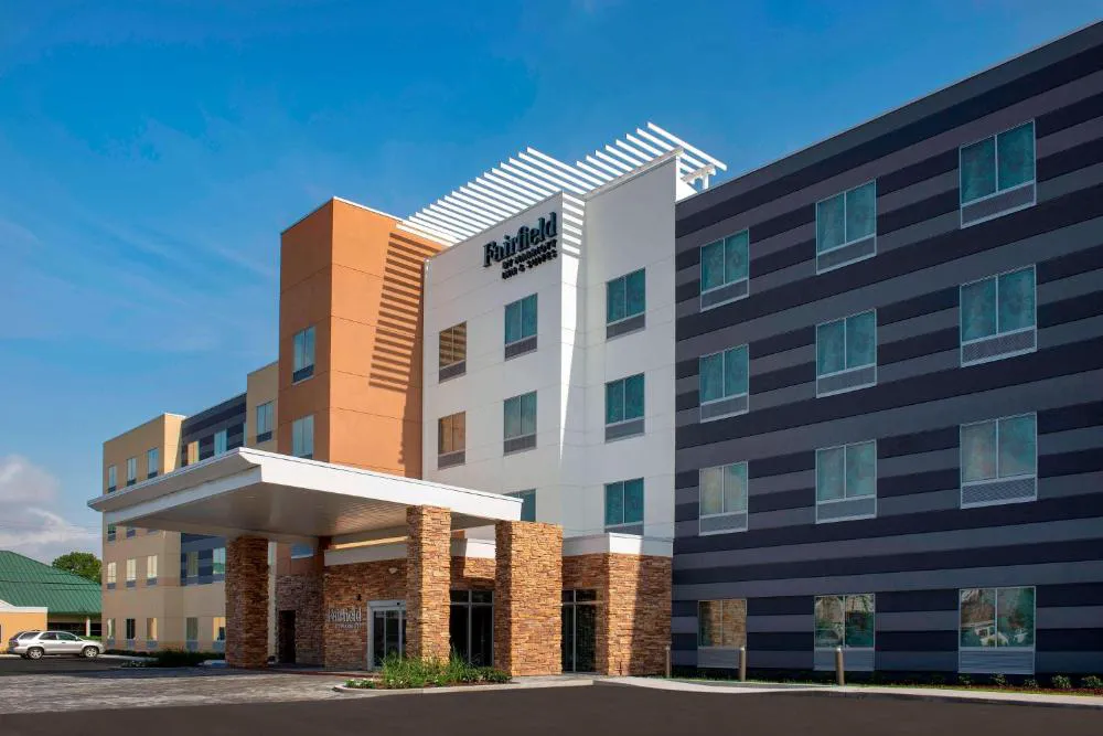 Fairfield Inn & Suites by Marriott New Orleans Metairie hotel hero