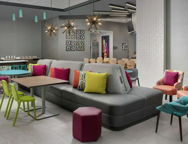 Home2 Suites by Hilton Nashville Downtown Convention Center hotel detail image 3