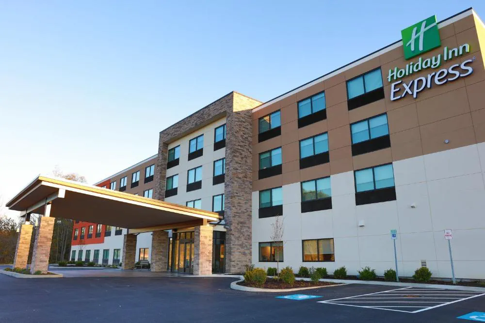 Holiday Inn Express Oneonta by IHG hotel hero