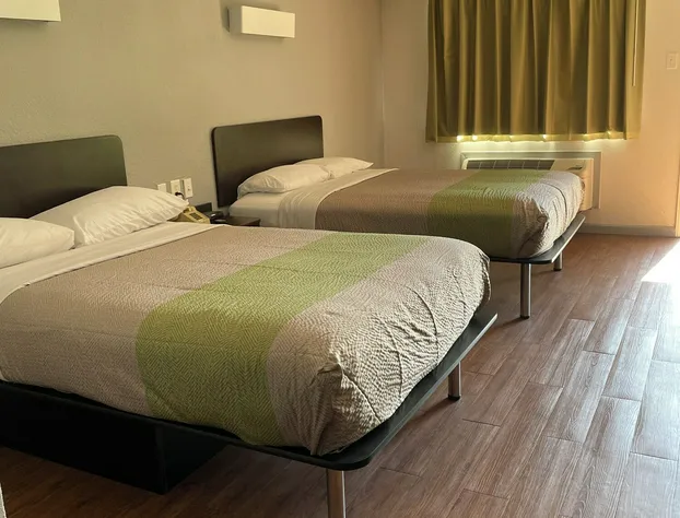 Contessa Inn hotel detail image 4