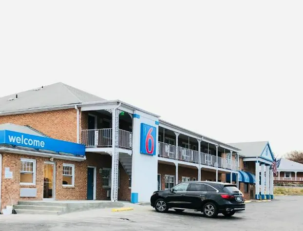 Motel 6 Falls Church, VA - Arlington Boulevard hotel detail image 2