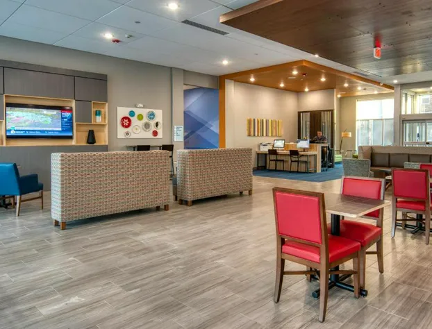 Holiday Inn Express & Suites Omaha Downtown - Old Market by IHG hotel detail image 3