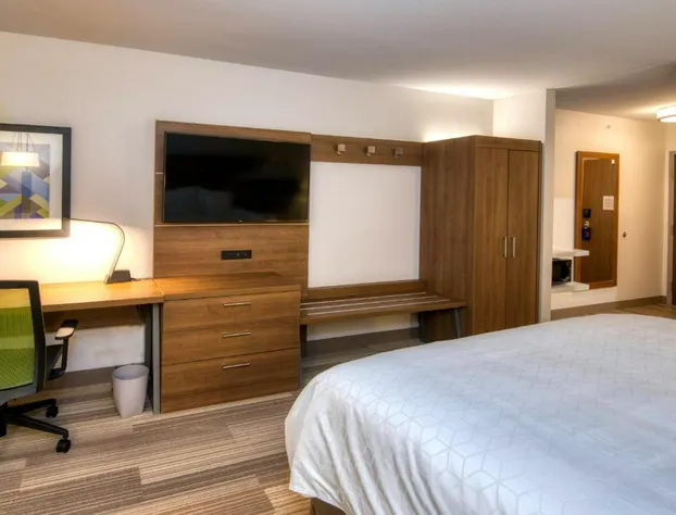 Holiday Inn Express & Suites Omaha Downtown - Old Market by IHG hotel detail image 4