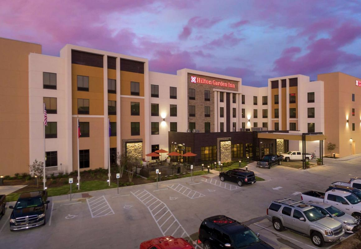 Hilton Garden Inn Waco hotel hero