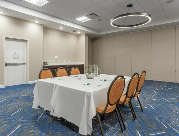 Holiday Inn Hotel & Suites Jefferson City by IHG hotel detail image 3