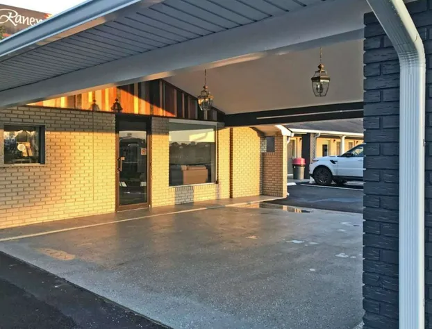 Rodeway Inn Calhoun South hotel detail image 3