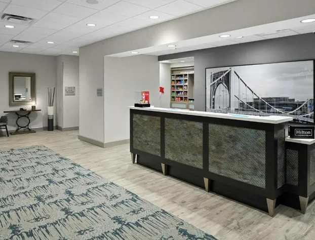 Hampton Inn & Suites Cranberry Pittsburgh hotel detail image 2