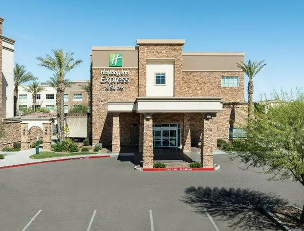 Holiday Inn Express & Suites Phoenix East - Gilbert by IHG hotel detail image 2