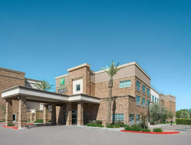 Holiday Inn Express & Suites Phoenix East - Gilbert by IHG hotel detail image 4