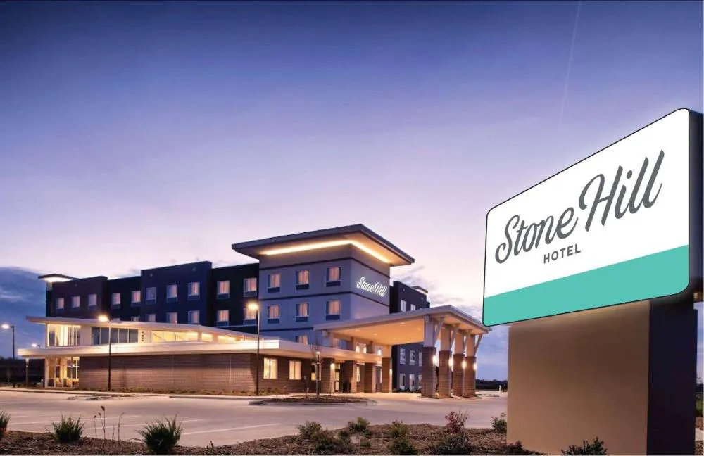 StoneHill Lawrence, Trademark Collection by Wyndham hotel hero