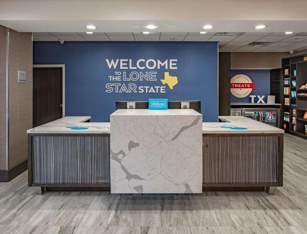 Hampton Inn & Suites Dallas/Plano Central hotel detail image 2