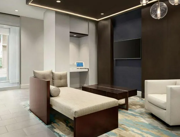 Hilton Garden Inn Chicago Downtown South Loop hotel detail image 2