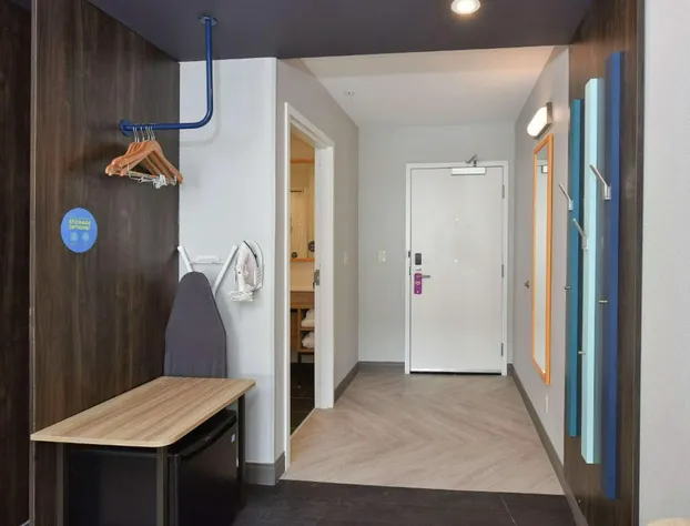 Tru by Hilton Lawrence hotel detail image 3