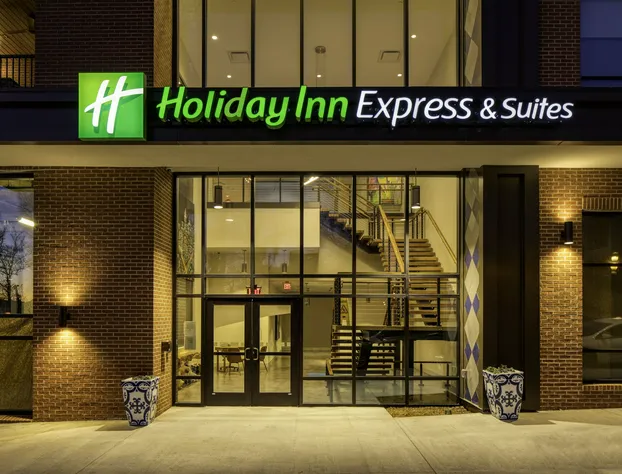 Holiday Inn Express & Suites Charlotte - South End by IHG hotel detail image 4