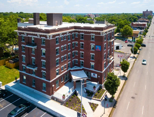 Quality Inn & Suites Kansas City Downtown hotel detail image 1