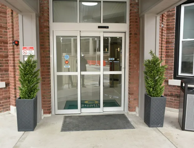 Quality Inn & Suites Kansas City Downtown hotel detail image 2