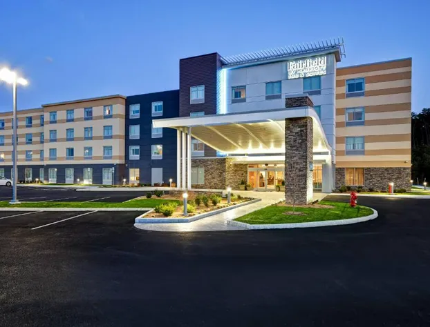 Fairfield Inn & Suites by Marriott Plymouth hotel detail image 1