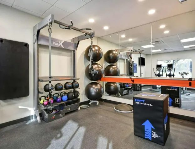 Tru by Hilton Sumter hotel detail image 2