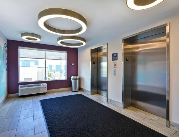 Tru by Hilton Sumter hotel detail image 4