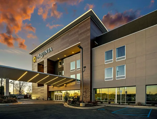 La Quinta Inn & Suites by Wyndham Tuscaloosa University hotel detail image 4