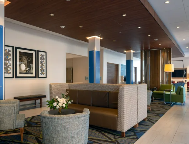 Holiday Inn Express & Suites Tulsa Downtown by IHG hotel detail image 2