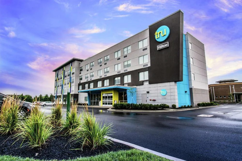 Tru by Hilton Bowling Green, KY hotel hero