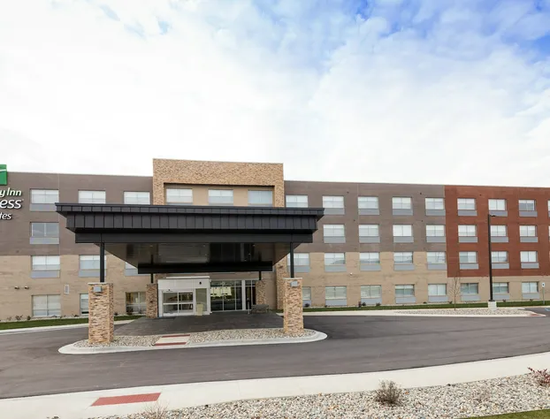 Holiday Inn Express & Suites Auburn by IHG hotel detail image 1