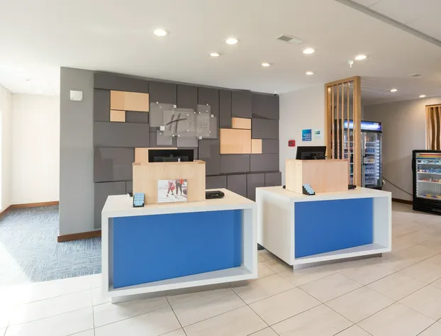 Holiday Inn Express & Suites Auburn by IHG hotel detail image 4