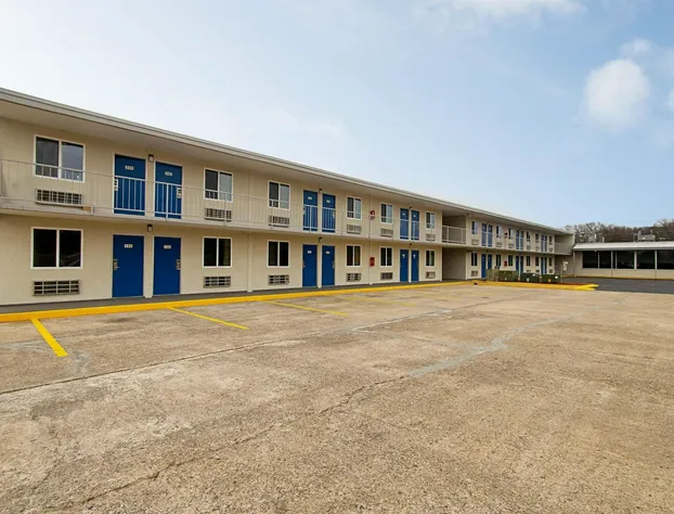 Motel 6 Alma, AR hotel detail image 3