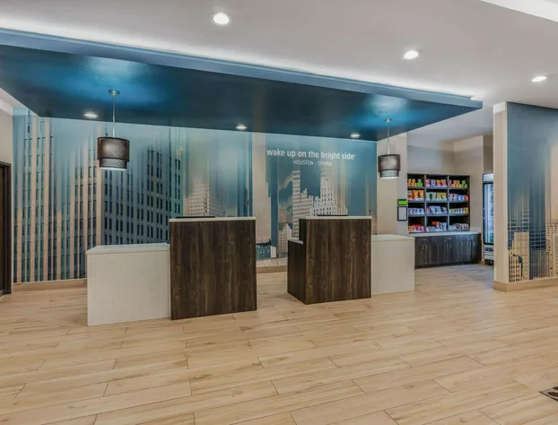 La Quinta Inn and Suites by Wyndham Houston Spring South hotel detail image 3